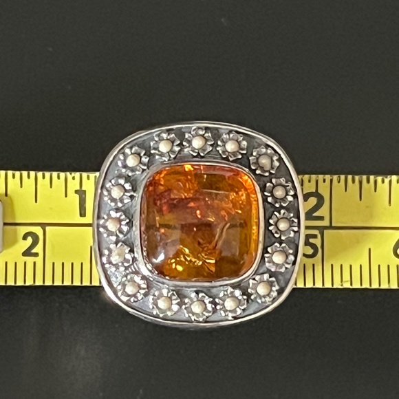 Charming Sterling Silver Amber Ring with Floral Motif - Picture 4 of 11